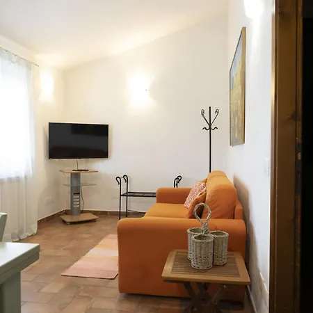 Il Cipresso - L'olmo - L'ulivo By Interhome