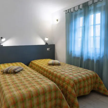 Apartment Il Cipresso - L'olmo - L'ulivo By Interhome Colle Calzolaro