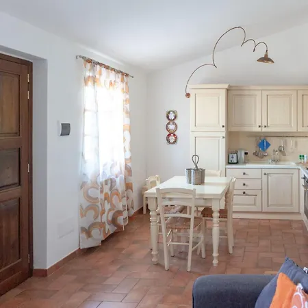Il Cipresso - L'olmo - L'ulivo By Interhome *